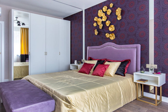  Purple, burgundy and gold