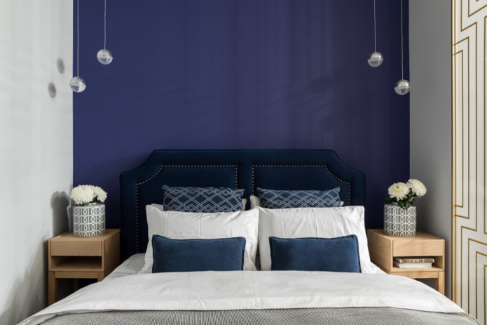 decorative pillows in the bedroom
