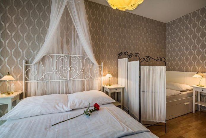 functional zoning of a combined bedroom and a nursery