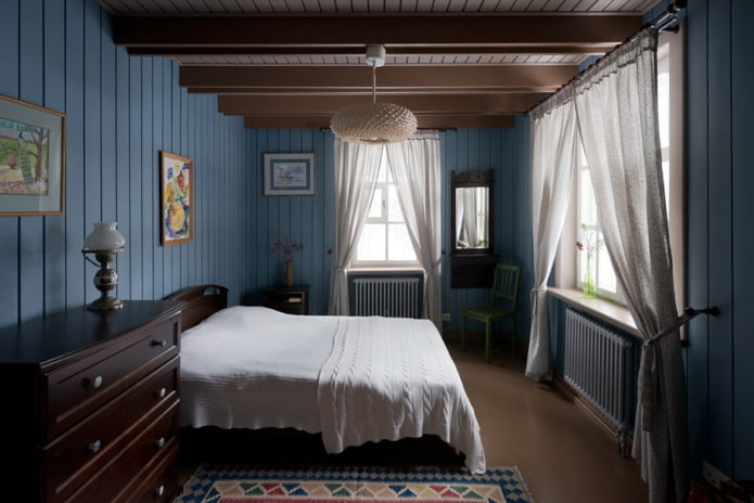 bedroom in traditional style