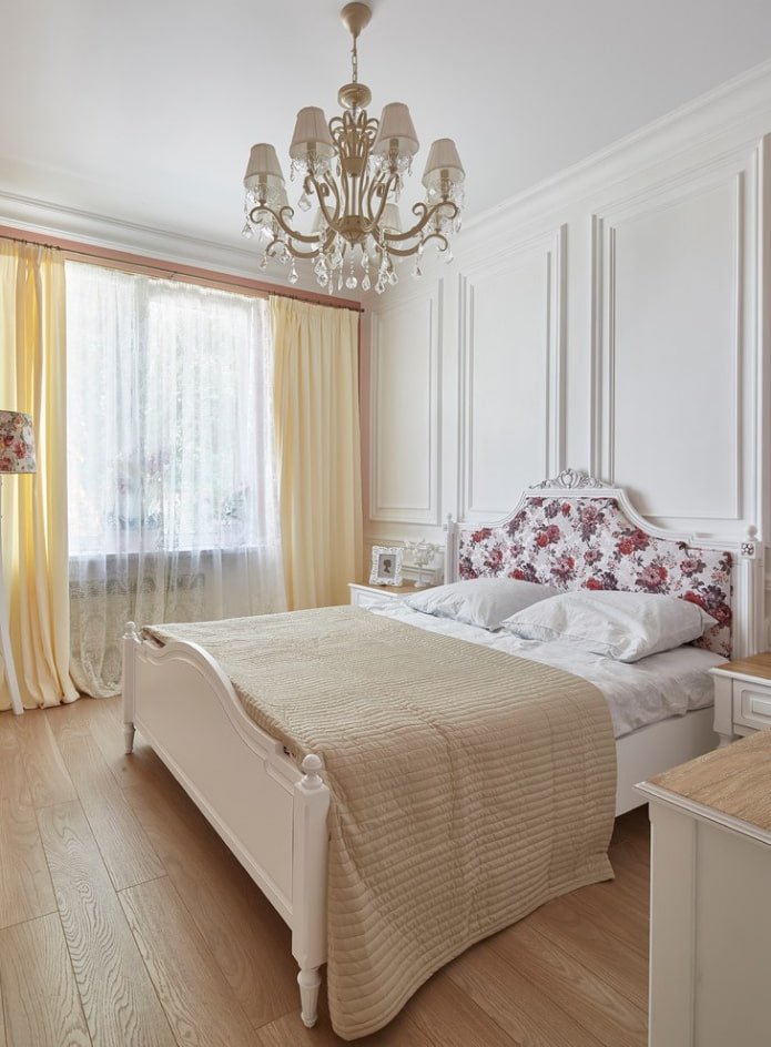 floor finishing in a bedroom in a Khrushchev building