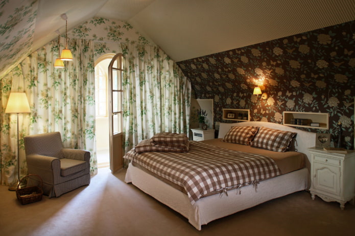 textiles and decor in the bedroom in country style