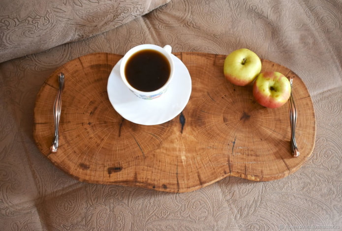 Saw cut tray