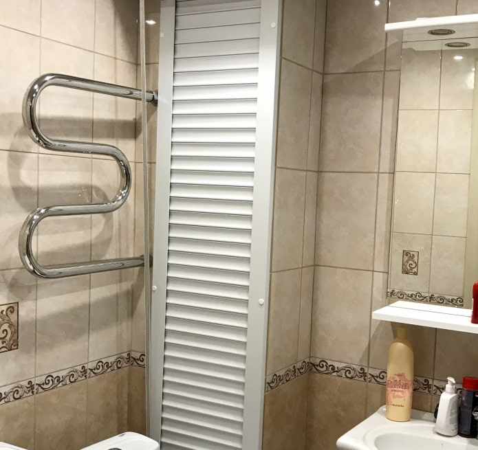 box with roller shutter in the bathroom