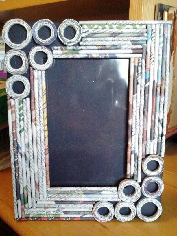 vertical photo frame from magazine tubes