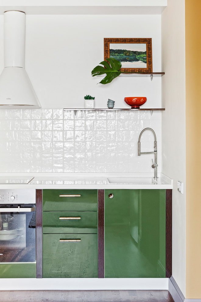 glass tile apron