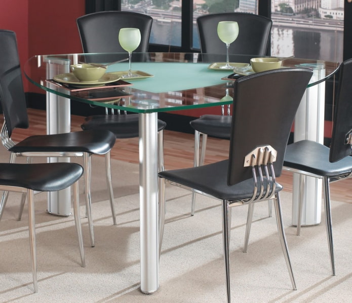 triangular dining table