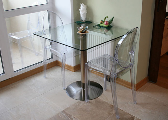 square dining table