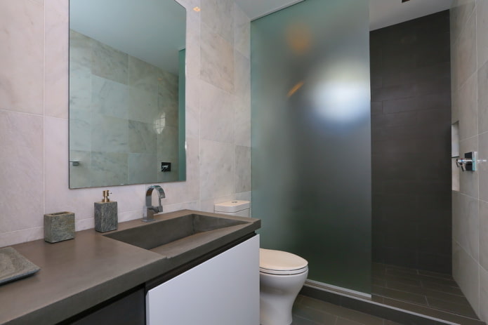 glass wall in the bathroom interior