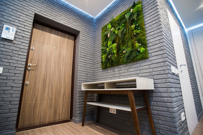 gray wall decoration in the hallway
