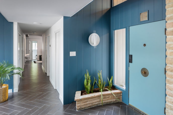 plastic panels on the walls in the hallway