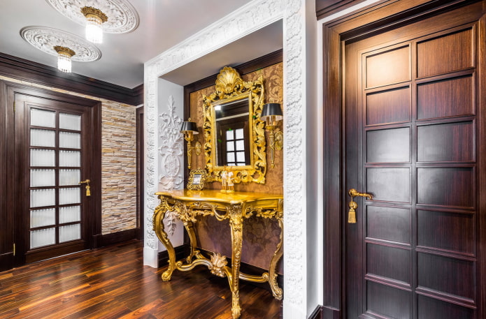 hallway design in the style of eclecticism