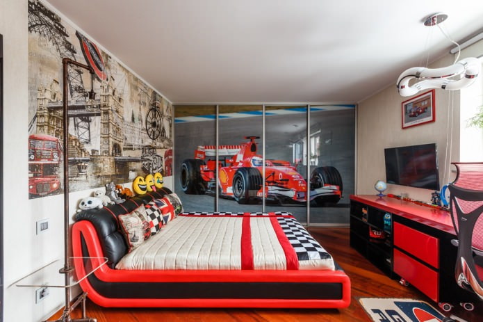 photo wallpaper on the wall