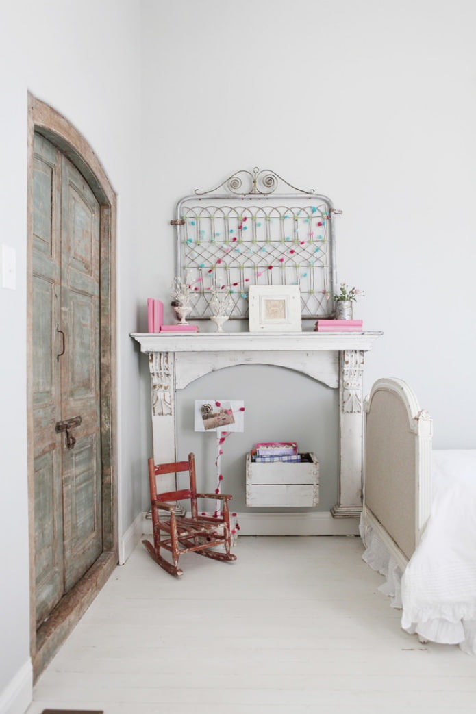 Provence style for a girl's room