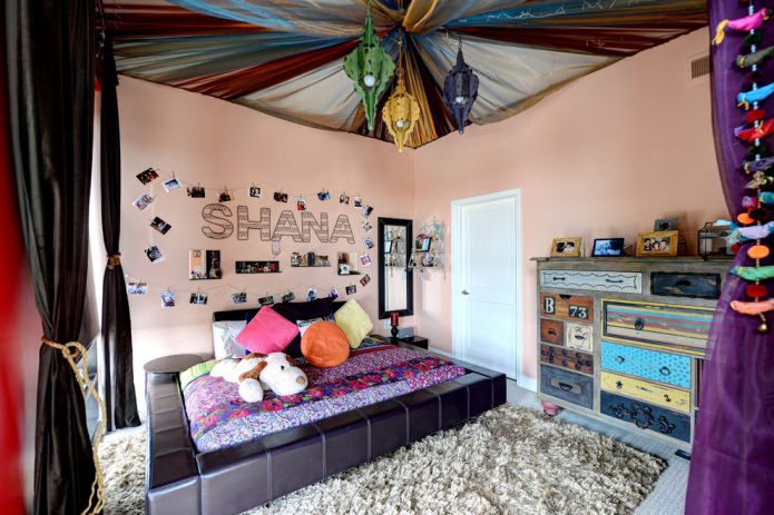 Oriental style interior