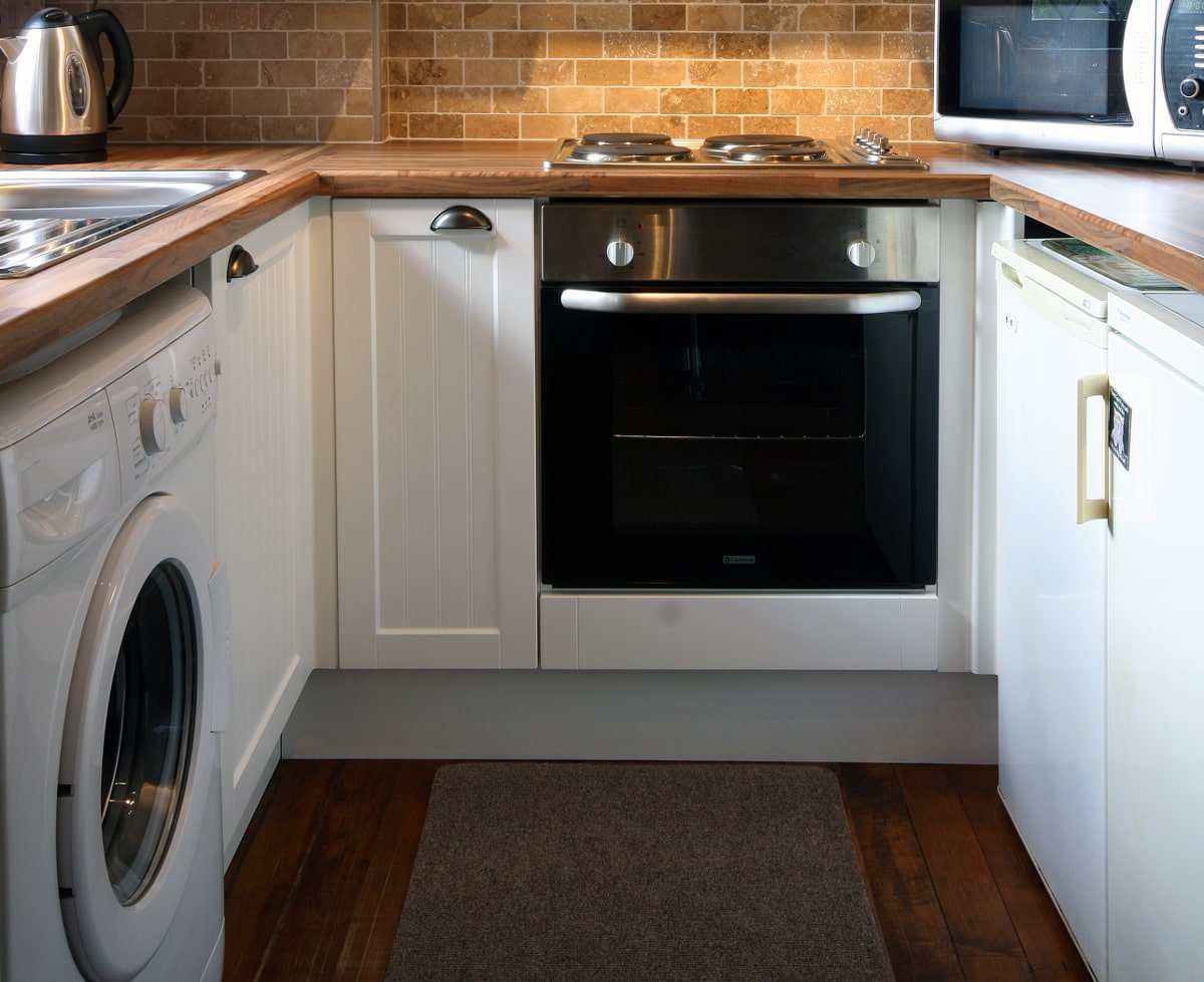 U-shaped small kitchen