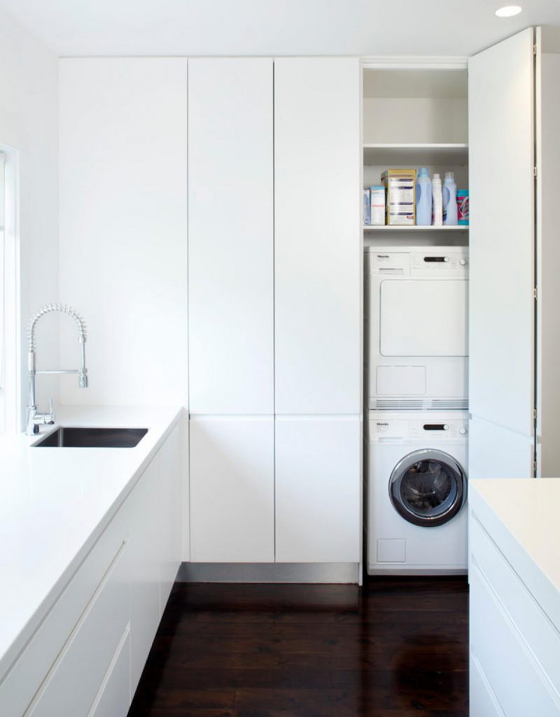 niche in the cabinet for washing