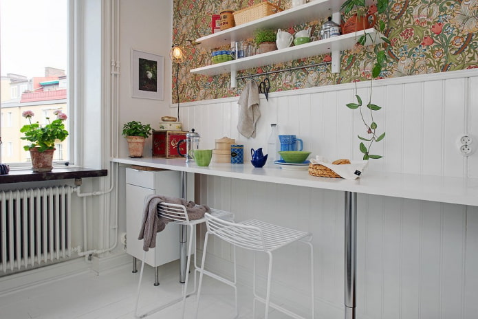 Narrow white table