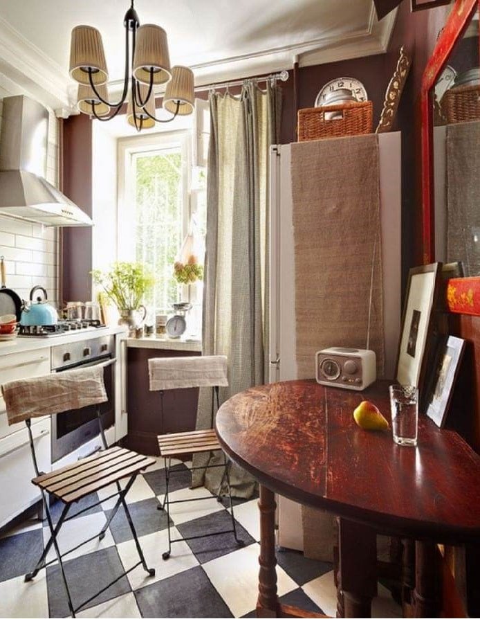 Vintage semicircular table
