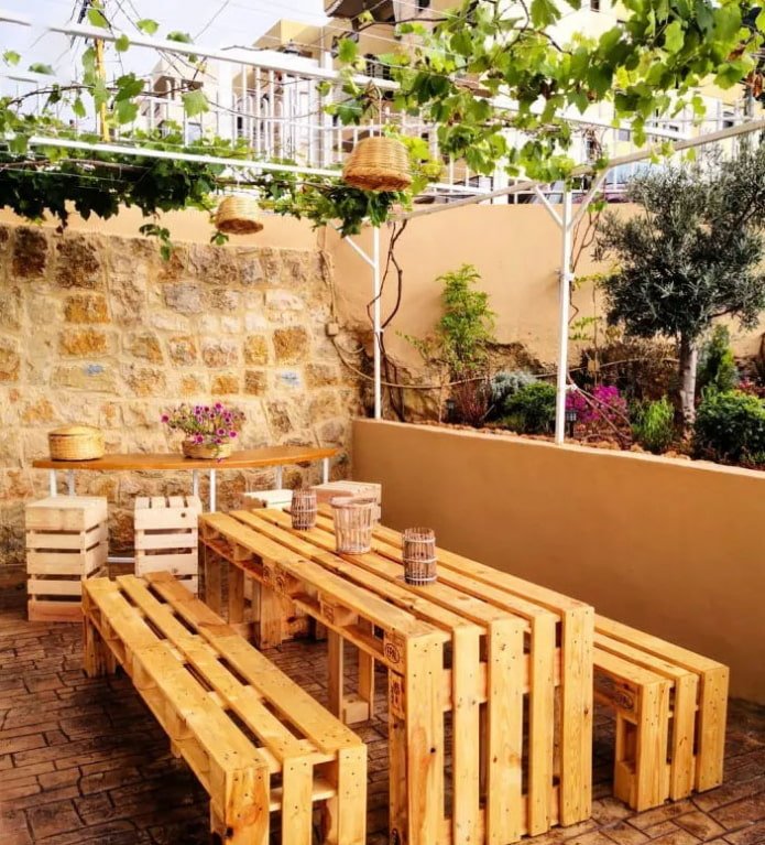 Pallet Outdoor Table