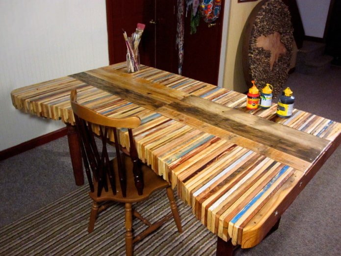 Pallet craft table