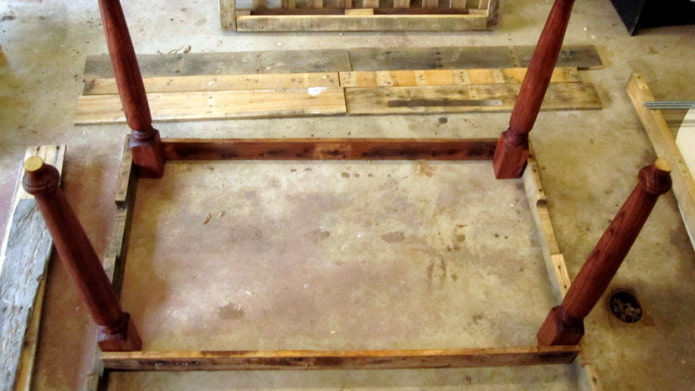 Frame for legs