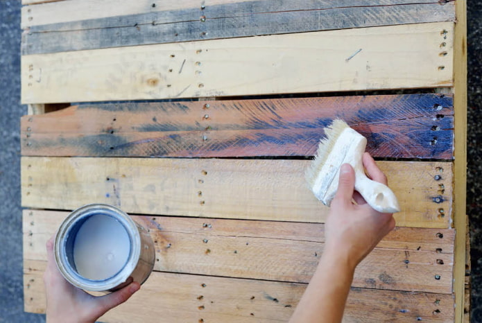 Varnish treatment