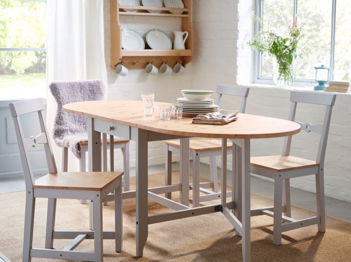 oval folding table in the interior