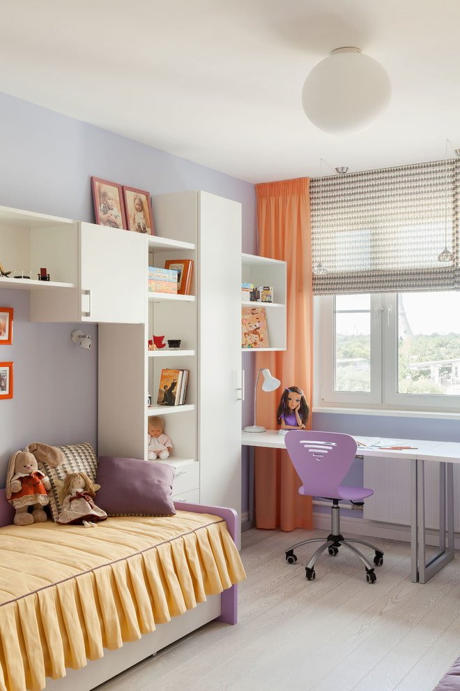 student desk for a girl