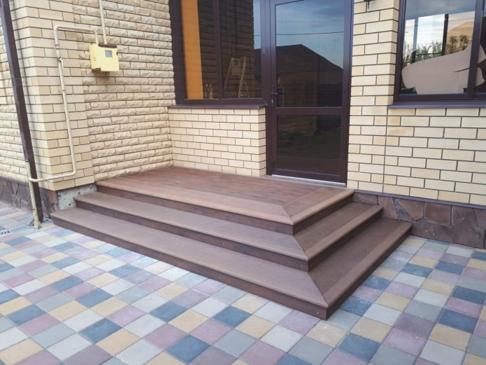 porch made of decking boards
