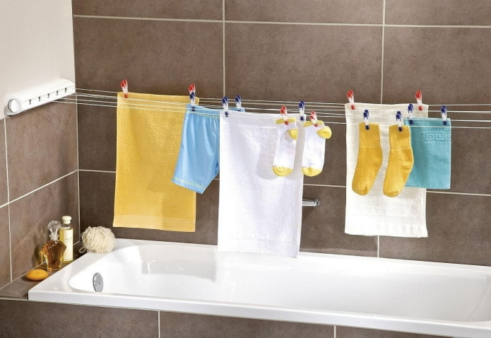 drying over the bathtub
