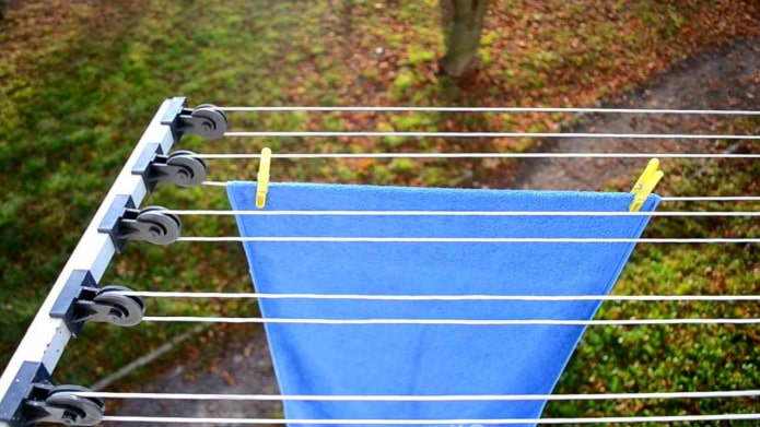 clothes bracket