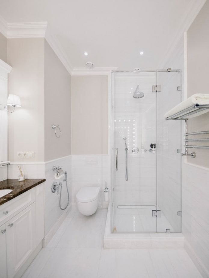 delicate shades of pink in the bathroom
