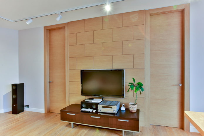 light brown doors in the interior