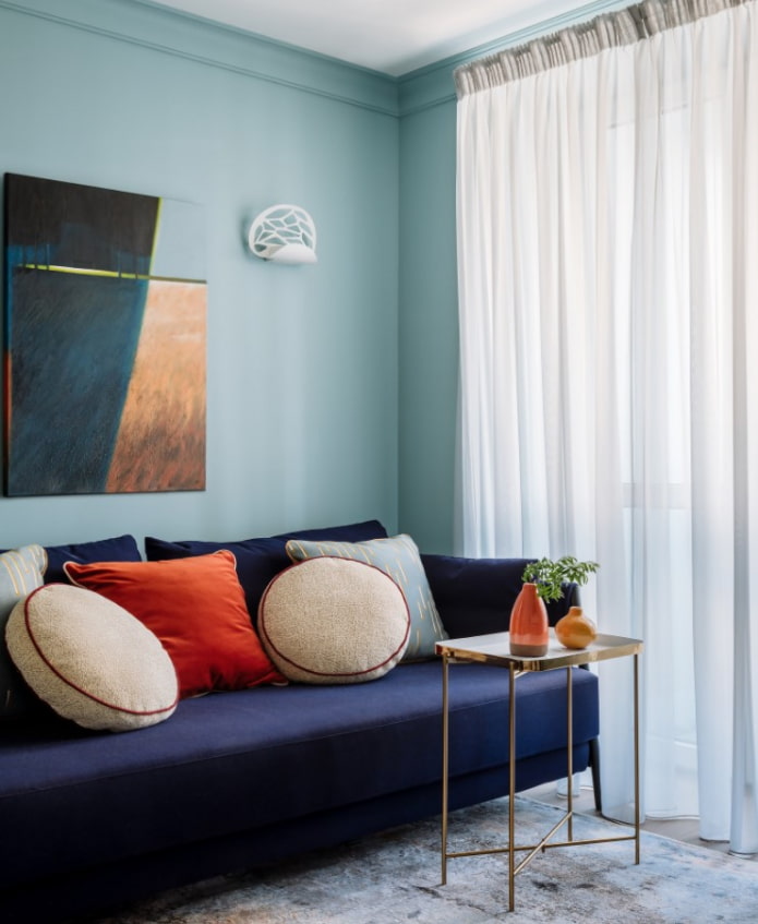 pillows on the sofa in the living room