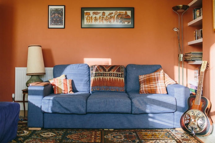 combination of terracotta and blue
