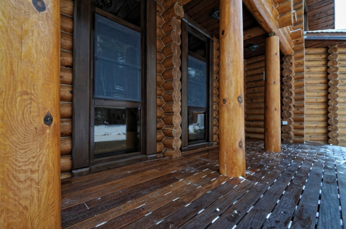 porch made of decking boards