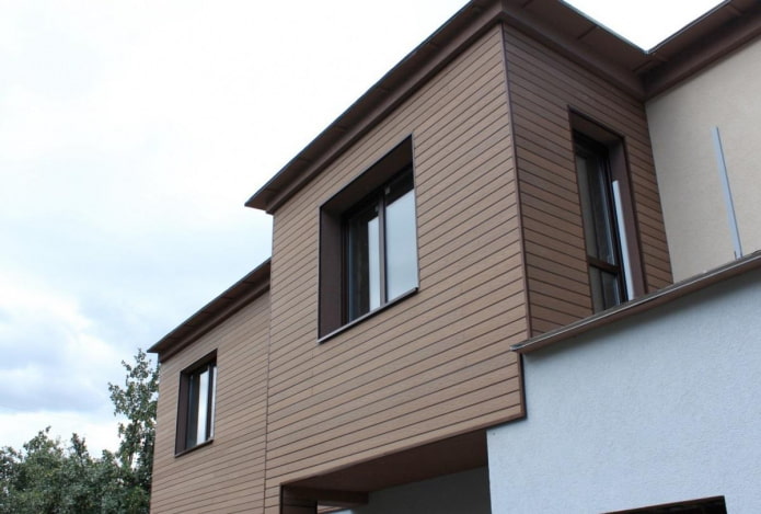 finishing the facade of the house with decking