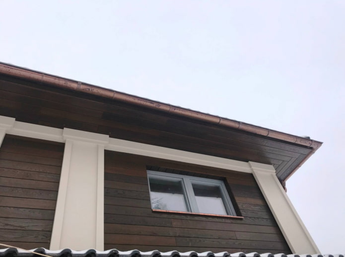 finishing the facade with wood