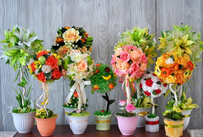 Flower topiaries