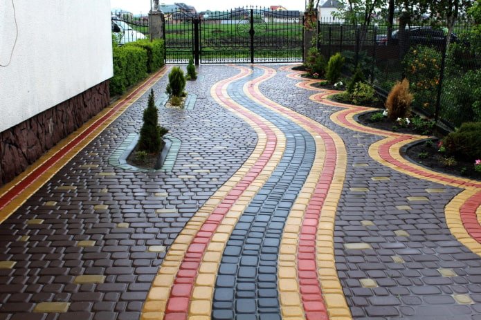 sidewalk tiles with patterns