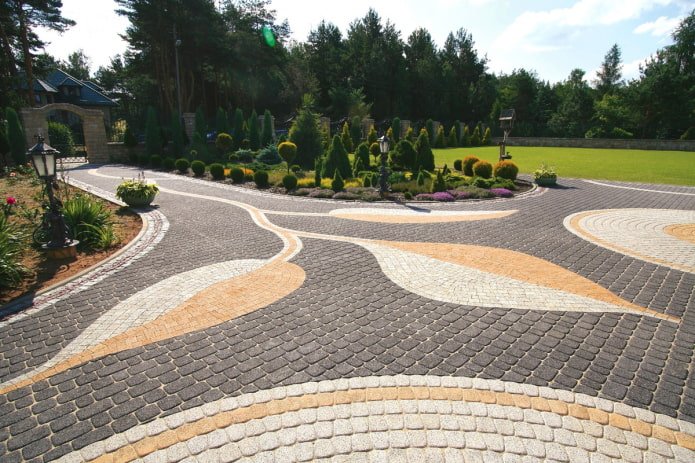 sidewalk tiles with patterns