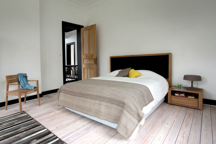 combination of doors with furniture in the interior