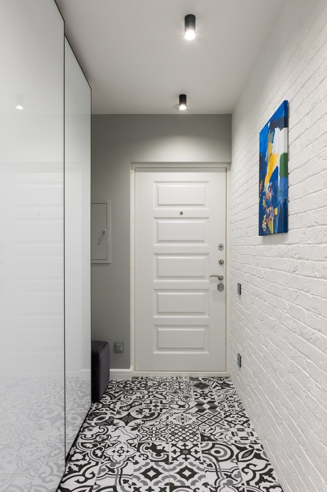 color combination in the interior of the corridor
