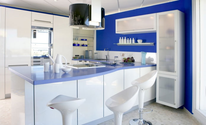 combination of walls with a kitchen set