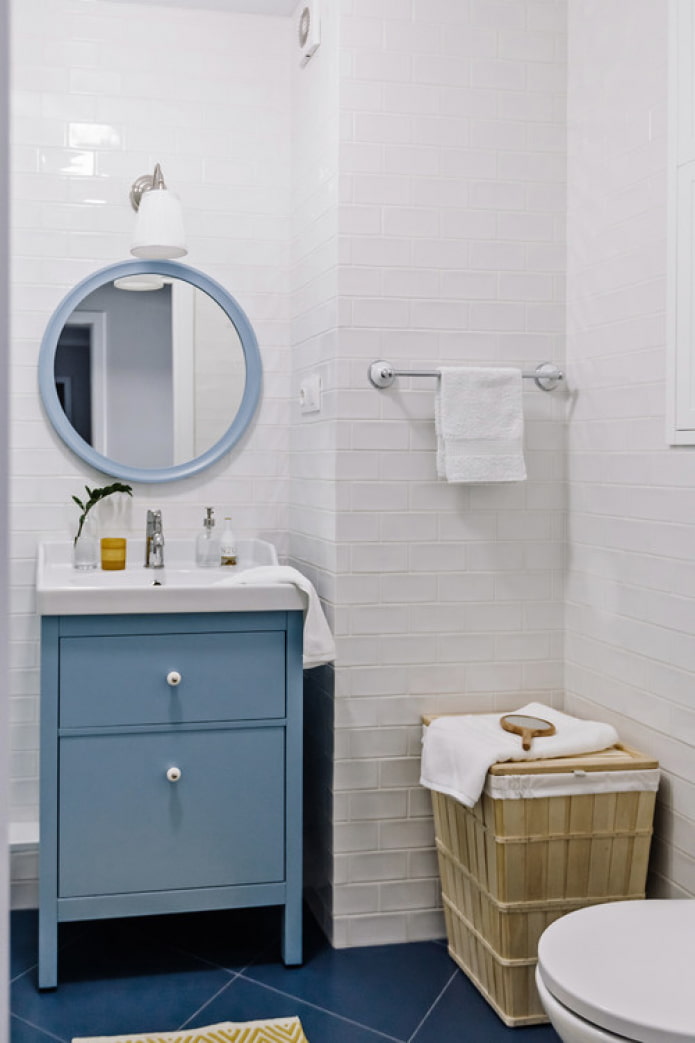 white and blue bathroom