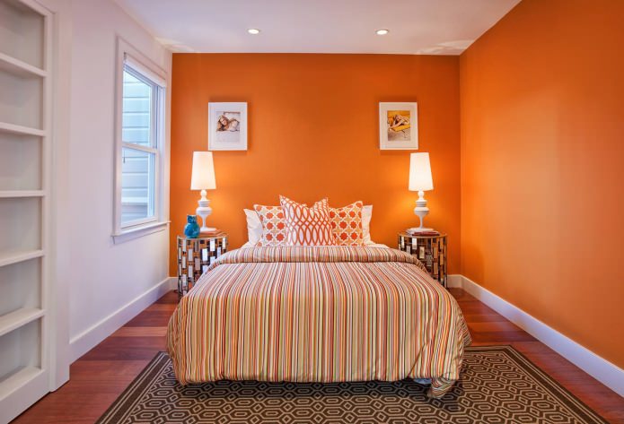 contrasting combination of colors of walls, floor and ceiling