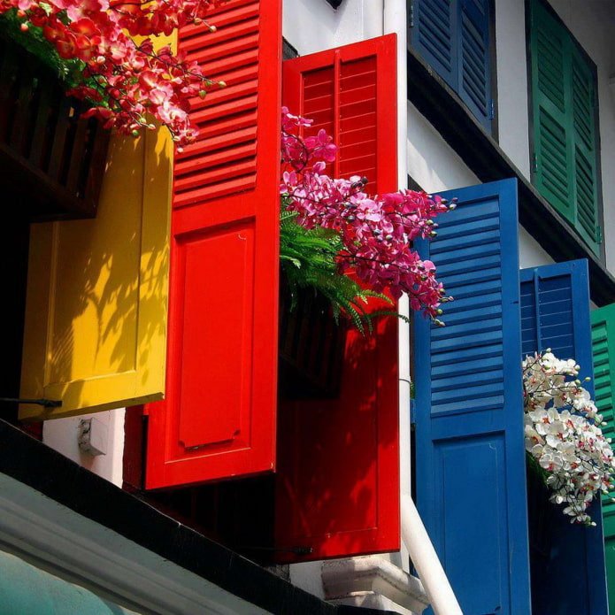 shutters with flowers