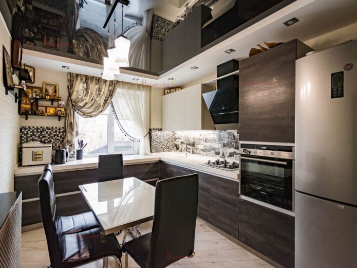 short curtains in the kitchen interior
