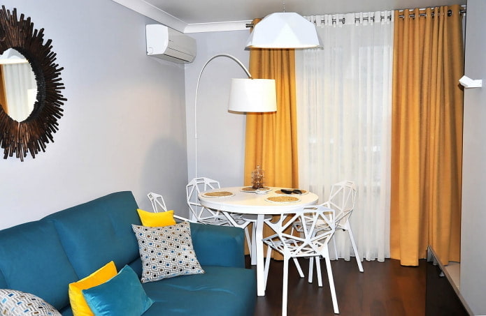 combination of tulle with curtains